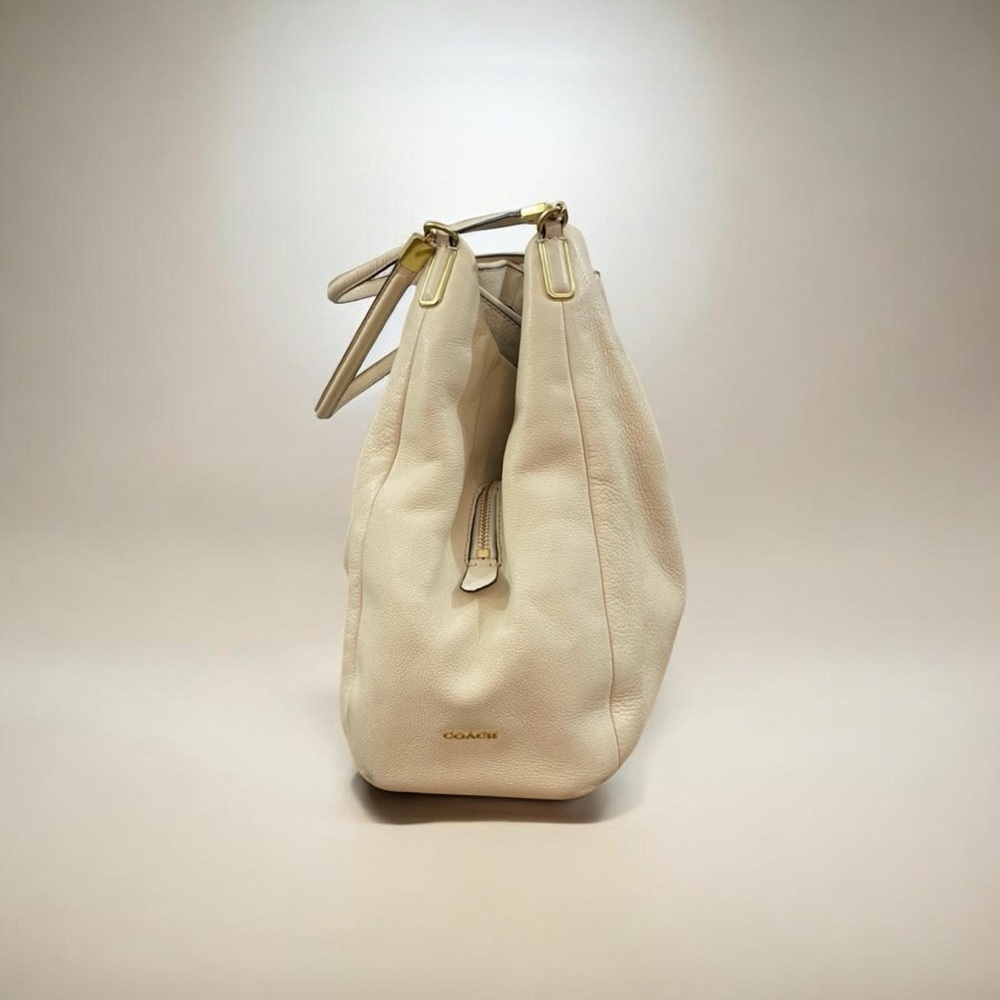 Coach Madison Phoebe Shoulder Bag in Ivory Pebbled Leather - Picture 2 of 9